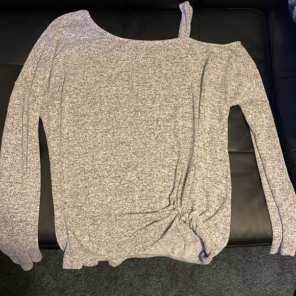 Grey off the shoulder sweater - Picture 1 of 1